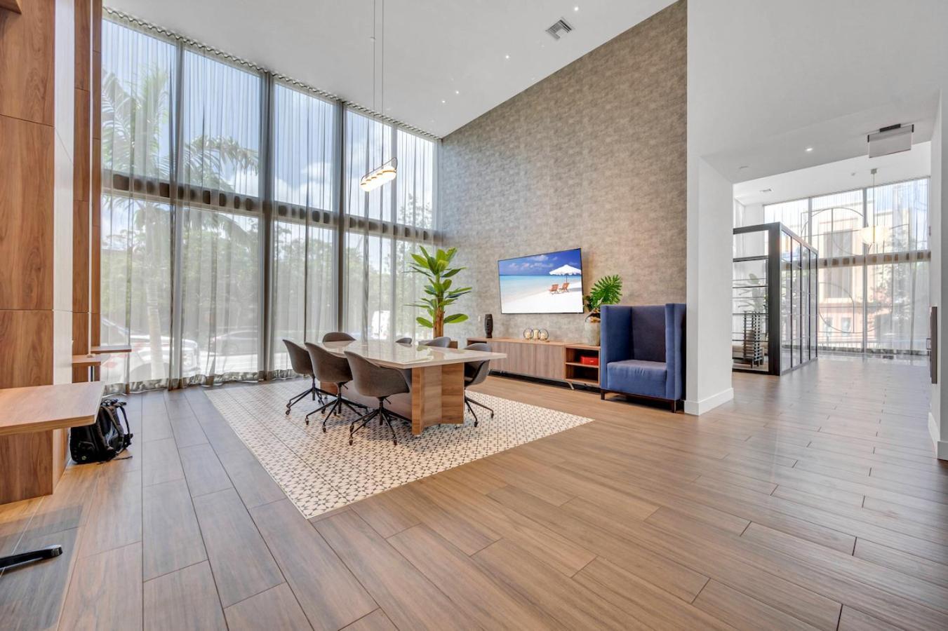 Modern Unit Mins From Brickell With Free Parking Apartment Miami Exterior photo